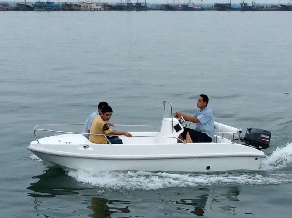玻璃鋼釣魚(yú)船4-6人，玻璃鋼快艇沖鋒舟釣魚(yú)娛樂(lè)艇4.3米前操